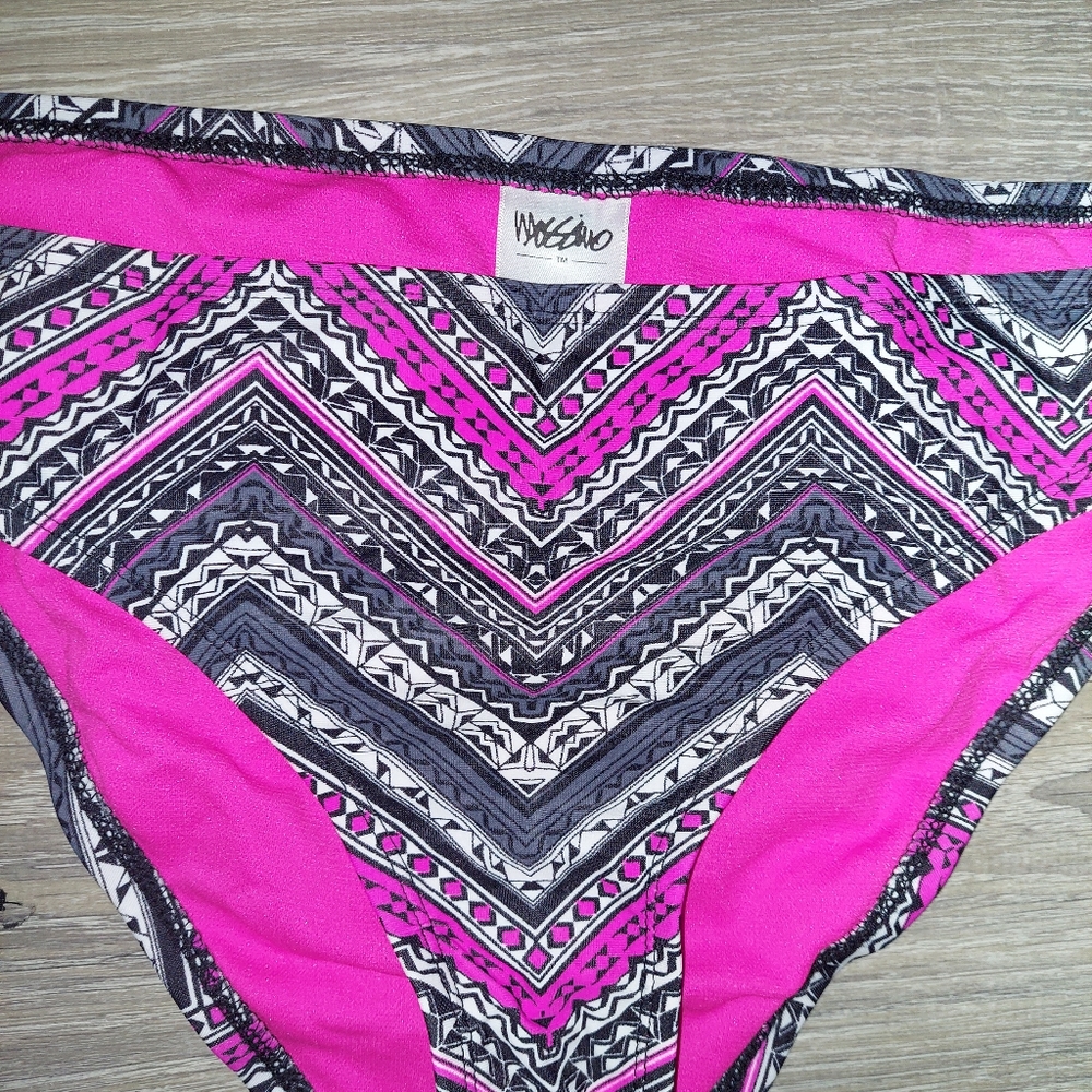 Mossimo Bikini - Picture 2 of 5